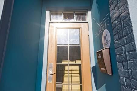 Hip Urban Loft-Small Town Charm-124 Lofts #2 West Dundee Εξωτερικό φωτογραφία