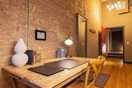 Hip Urban Loft-Small Town Charm-124 Lofts #2 West Dundee Εξωτερικό φωτογραφία